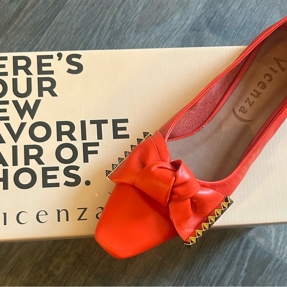 Red Flats with Bow Detail